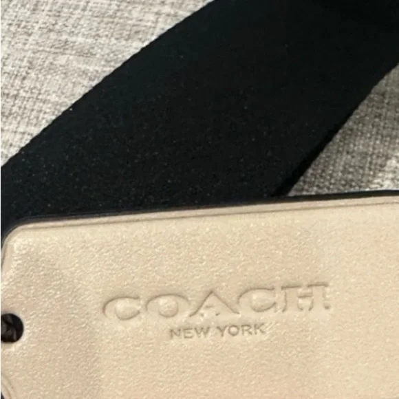 NWOT COACH Cream Turn Lock Sling Bag